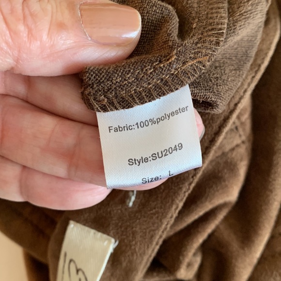 ELAN. Faux Suede camel brown bell bottoms. Zipper on side. - Picture 8 of 13